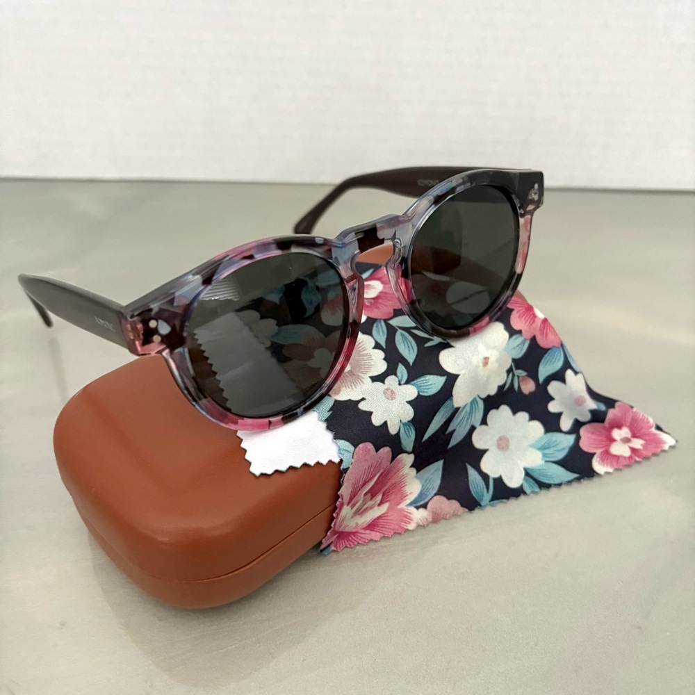 Komono Sunglasses Clement Round Floral Black/Pink/ Blue